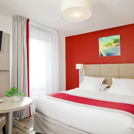 Sejours & Affaires Paris 2*