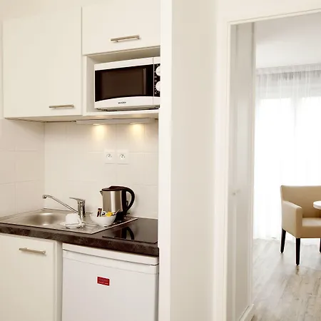 Sejours & Affaires Paris Aparthotel 2*